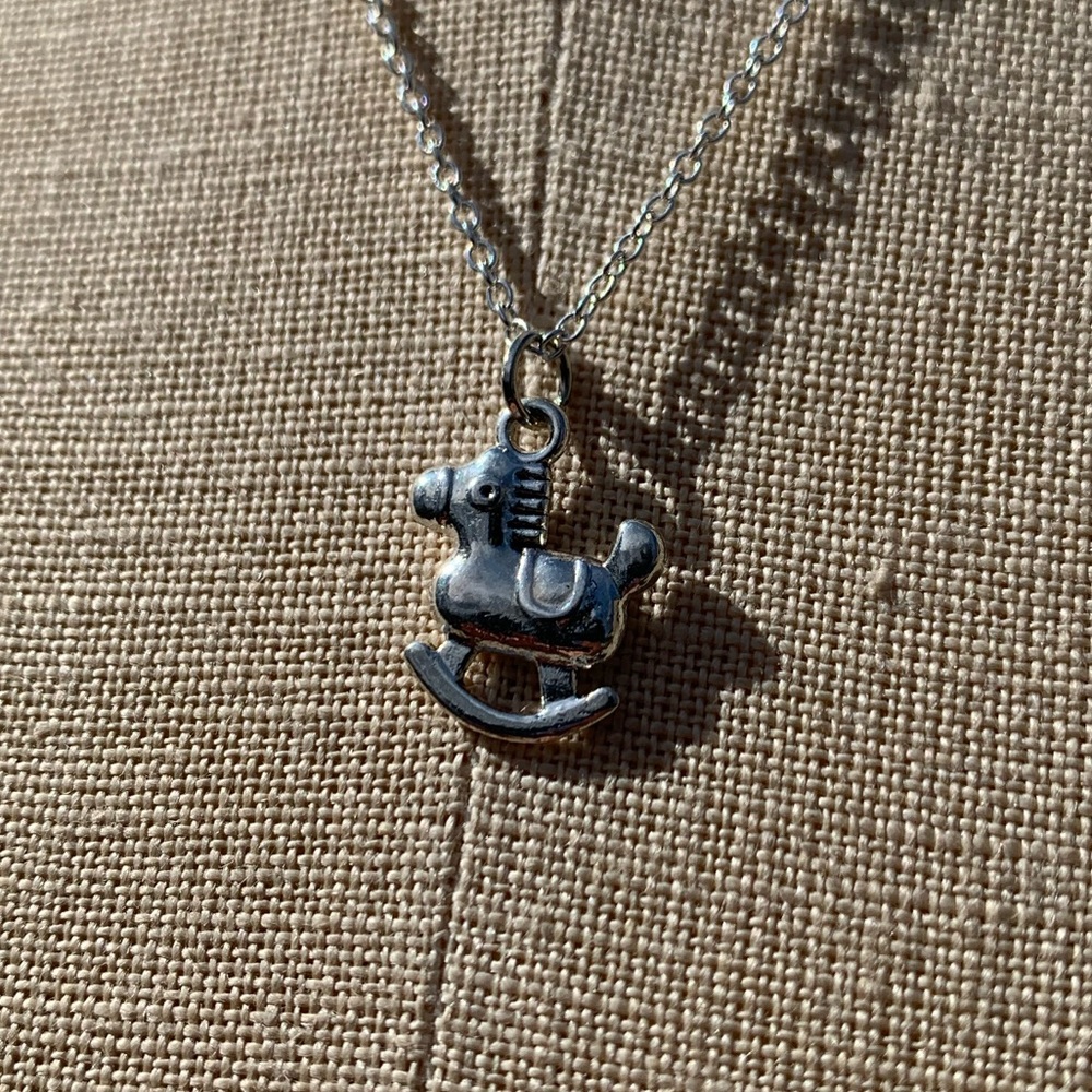 NWT Sterling Silver Plated Chain & Rocking Horse Alloy Metal Charm Necklace - Picture 10 of 16